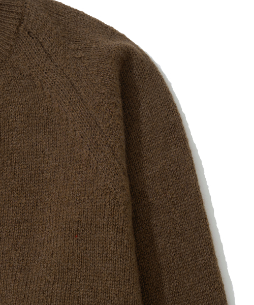 KNITTED(ニッティド)の「シェギドック ウール100% ラウンドカーディガン ブラウン(カーディガン/ボレロ・レディース・その他・MEDIUM/LARGE/X-LARGE)」の4枚目の写真