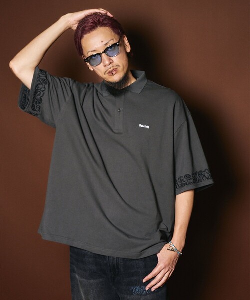 Subciety(サブサエティ)の「Sleeve embroidery polo shirt(ポロシャツ・メンズ・ブラック/ネイビー/チャコール/ホワイト・SMALL/X-LARGE/LARGE/MEDIUM)」の20枚目の写真