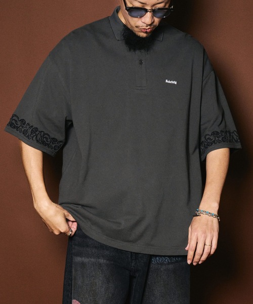 Subciety(サブサエティ)の「Sleeve embroidery polo shirt(ポロシャツ・メンズ・ブラック/ネイビー/チャコール/ホワイト・SMALL/X-LARGE/LARGE/MEDIUM)」の3枚目の写真