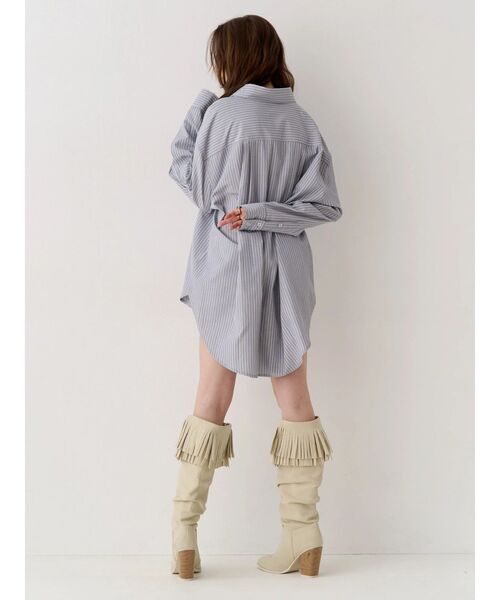 EVRIS（エヴリス）の「SUNNYオーバーサイズシャツ（シャツ/ブラウス・レディース・ブルー/グレー/イエロー・FREE）」の8枚目の写真