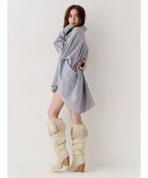 EVRIS（エヴリス）の「SUNNYオーバーサイズシャツ（シャツ/ブラウス・レディース・ブルー/グレー/イエロー・FREE）」の9枚目の写真