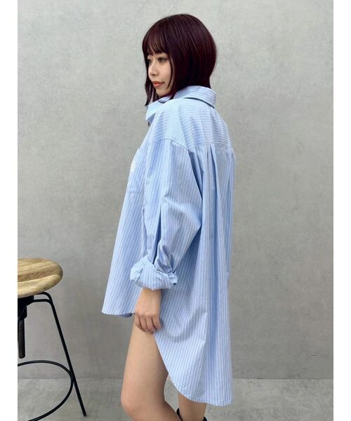 EVRIS（エヴリス）の「SUNNYオーバーサイズシャツ（シャツ/ブラウス・レディース・ブルー/グレー/イエロー・FREE）」の15枚目の写真