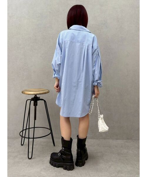 EVRIS（エヴリス）の「SUNNYオーバーサイズシャツ（シャツ/ブラウス・レディース・ブルー/グレー/イエロー・FREE）」の17枚目の写真