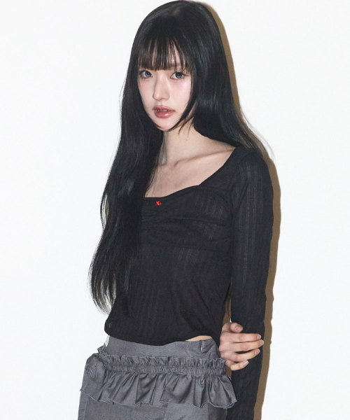 ILLIGO(イリゴ)の「ローズシャーリングロングスリーブブラック(Tシャツ/カットソー・レディース・その他・OS)」の2枚目の写真