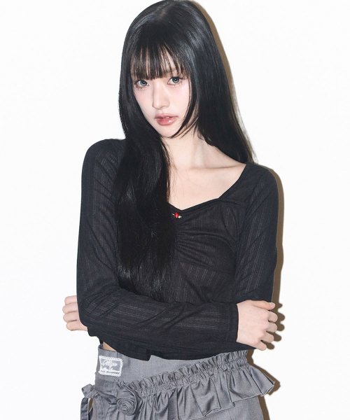 ILLIGO(イリゴ)の「ローズシャーリングロングスリーブブラック(Tシャツ/カットソー・レディース・その他・OS)」の3枚目の写真