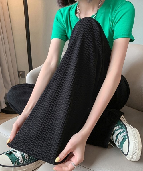 mielu(ミエル)の「ウエストゴムプリーツルーズパンツ(その他パンツ・レディース・グレー/グリーン/アイボリー/ブラック/ベージュ・LARGE/MEDIUM)」の8枚目の写真