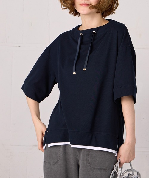 BELLUNA PLUS(ベルーナ)の「ワイドネックデザイン重ね着風プルオーバー(Tシャツ/カットソー・レディース・グリーン/ライトグレー/イエロー/ネイビー・LARGE/MEDIUM/X-LARGE)」の3枚目の写真