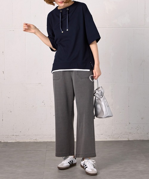 BELLUNA PLUS(ベルーナ)の「ワイドネックデザイン重ね着風プルオーバー(Tシャツ/カットソー・レディース・グリーン/ライトグレー/イエロー/ネイビー・LARGE/MEDIUM/X-LARGE)」の19枚目の写真
