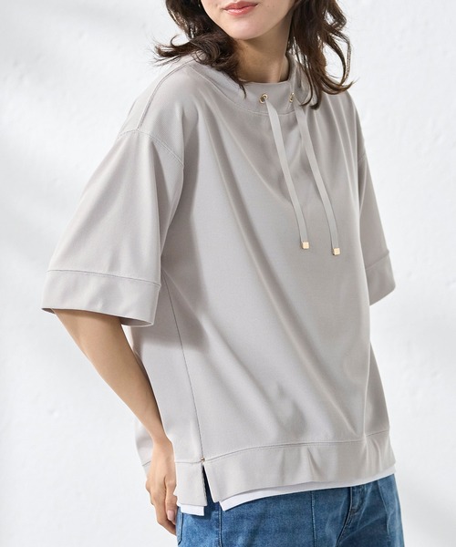 BELLUNA PLUS(ベルーナ)の「ワイドネックデザイン重ね着風プルオーバー(Tシャツ/カットソー・レディース・グリーン/ライトグレー/イエロー/ネイビー・LARGE/MEDIUM/X-LARGE)」の5枚目の写真