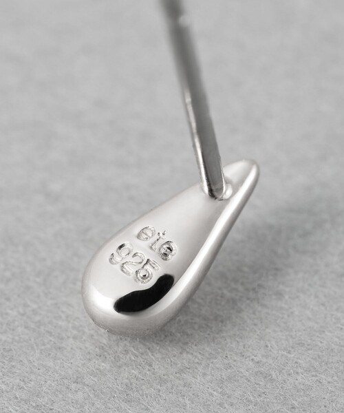 ete(エテ)の「ドロップ ピアス(ピアス(両耳用)・レディース・イエローゴールド/ピンクゴールド/プラチナム・FREE)」の14枚目の写真