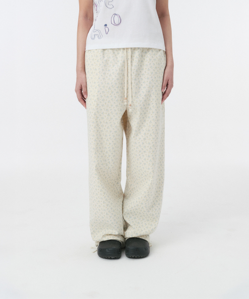 OHESHIO（オヘシオ）の「FLORAL WIDE BANDING PANTS, WHITE（その他パンツ・レディース・その他・FREE）」の5枚目の写真