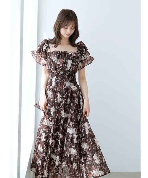 SNIDEL(スナイデル)の「Sustainableオフショルギャザーワンピース(ワンピース・レディース・ライトピンク/ブラウン/イエロー・0/1/00)」の14枚目の写真
