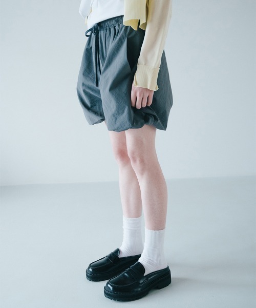 soduk(スドーク)の「【soduk】26SS新作 balloon short trousers / バルーンショートトラウザー(デニムパンツ・レディース・グレー/グレー系その他/ブラック・ONE SIZE)」の5枚目の写真
