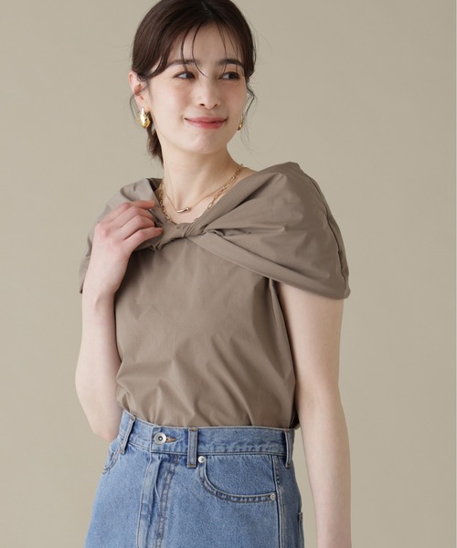 PINKY&DIANNE（ピンキーアンドダイアン）の「◆ツイストオフショルカットソー（Tシャツ/カットソー・レディース・ベージュ系その他3・38）」の2枚目の写真