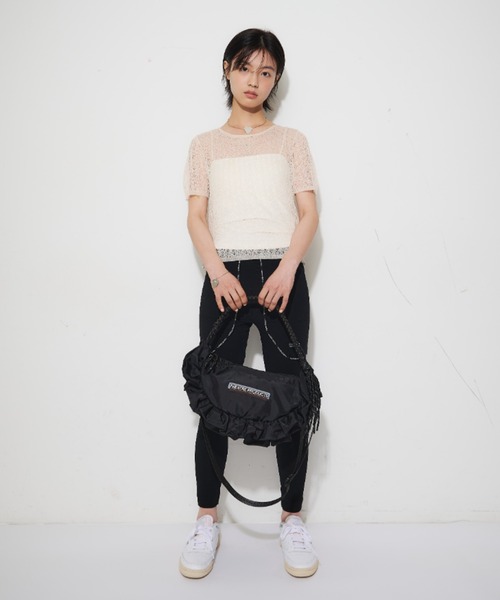 THEATRE PRODUCTS(シアタープロダクツ)の「コードハンドル2WAYフリルラウンドショルダーバッグ(ショルダーバッグ・レディース・ネイビー/ブラック・FREE)」の3枚目の写真