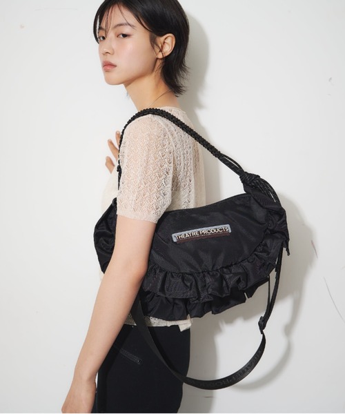 THEATRE PRODUCTS(シアタープロダクツ)の「コードハンドル2WAYフリルラウンドショルダーバッグ(ショルダーバッグ・レディース・ネイビー/ブラック・FREE)」の5枚目の写真