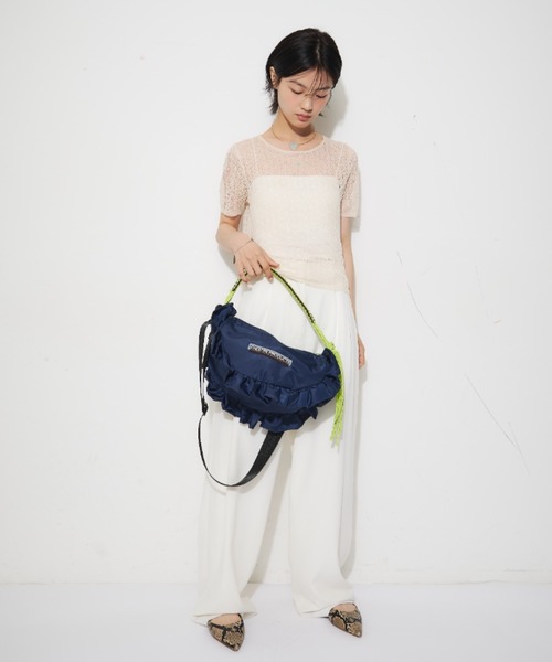 THEATRE PRODUCTS(シアタープロダクツ)の「コードハンドル2WAYフリルラウンドショルダーバッグ(ショルダーバッグ・レディース・ネイビー/ブラック・FREE)」の10枚目の写真