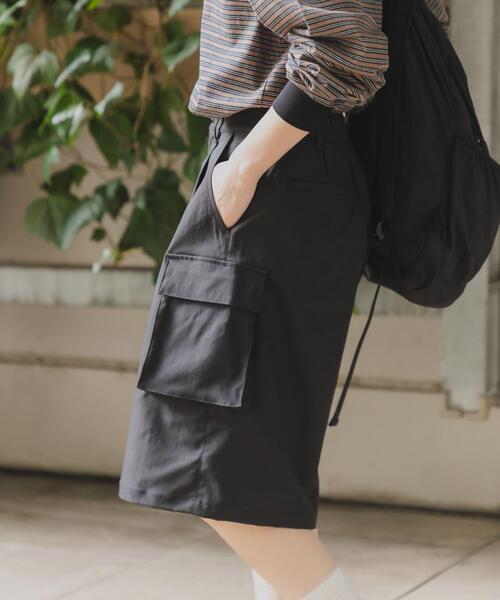 URBAN RESEARCH DOORS（アーバンリサーチドアーズ）の「『スタッフ企画』ハーフカーゴパンツ（その他パンツ・レディース・ブラック/ベージュ・MEDIUM/SMALL）」の3枚目の写真