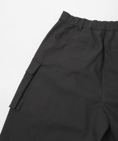 URBAN RESEARCH DOORS（アーバンリサーチドアーズ）の「『スタッフ企画』ハーフカーゴパンツ（その他パンツ・レディース・ブラック/ベージュ・MEDIUM/SMALL）」の7枚目の写真