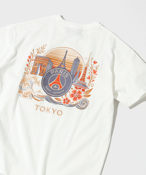 PARIS SAINT-GERMAIN(パリサンジェルマン)の「【Paris Saint-Germain / パリ・サン=ジェルマン】 JP URBAN MIRAGE TEE(Tシャツ/カットソー・メンズ・ブラウン/ネイビー/ホワイト/ブラック・LARGE/X-LARGE/MEDIUM/SMALL)」の1枚目の写真