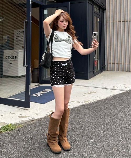 RAY CASSIN(レイカズン)の「だまし絵Tシャツ / プリントTシャツ(Tシャツ/カットソー・レディース・ホワイト系その他2/ホワイト/ホワイト系その他/ホワイト系その他3・FREE)」の6枚目の写真