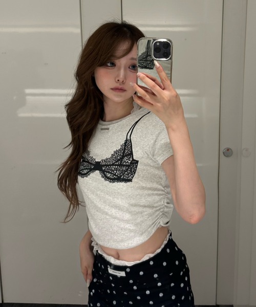 RAY CASSIN(レイカズン)の「だまし絵Tシャツ / プリントTシャツ(Tシャツ/カットソー・レディース・ホワイト系その他2/ホワイト/ホワイト系その他/ホワイト系その他3・FREE)」の5枚目の写真