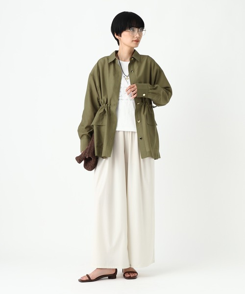 Elura（エルーラ）の「遮熱UVシアシャツジャケット/1000110（その他アウター・レディース・カーキ/オフホワイト/チャコールグレー・FREE）」の11枚目の写真