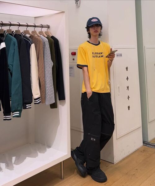 ROLLINGSTUDIOS(ローリングスタジオ)の「ELEGANT OUTLAWS RINGER T-SHIRT YELLOW(Tシャツ/カットソー・メンズ・その他・LARGE/X-LARGE/MEDIUM)」の3枚目の写真