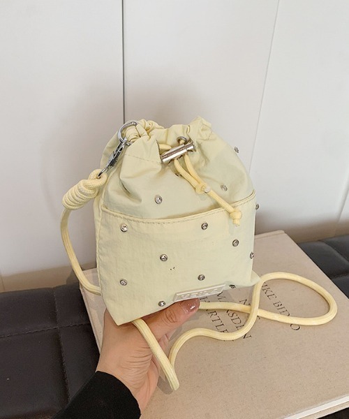 boemy(ボエミー)の「ビジューデザイン ミニショルダーバッグ(ショルダーバッグ・レディース・ブラック/イエロー/ベージュ/ピンク・FREE)」の20枚目の写真