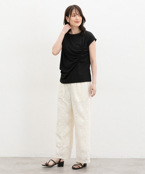 Honeys(ハニーズ)の「【ハニさら・接触冷感・UVカット】アシメギャザートップス(Tシャツ/カットソー・レディース・ダークブラウン系1/ブラック/グレイッシュベージュ・L/LL/M/S)」の6枚目の写真