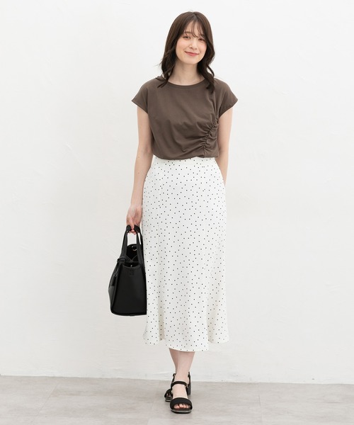 Honeys(ハニーズ)の「【ハニさら・接触冷感・UVカット】アシメギャザートップス(Tシャツ/カットソー・レディース・ダークブラウン系1/ブラック/グレイッシュベージュ・L/LL/M/S)」の13枚目の写真