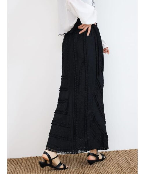 FIKA.(フィーカ)の「Lace panel frill skirt(スカート・レディース・ブラック/オフホワイト・MEDIUM)」の3枚目の写真
