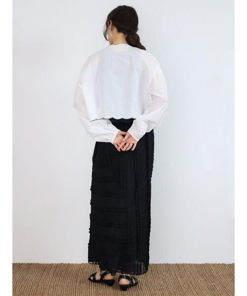 FIKA.(フィーカ)の「Lace panel frill skirt(スカート・レディース・ブラック/オフホワイト・MEDIUM)」の7枚目の写真