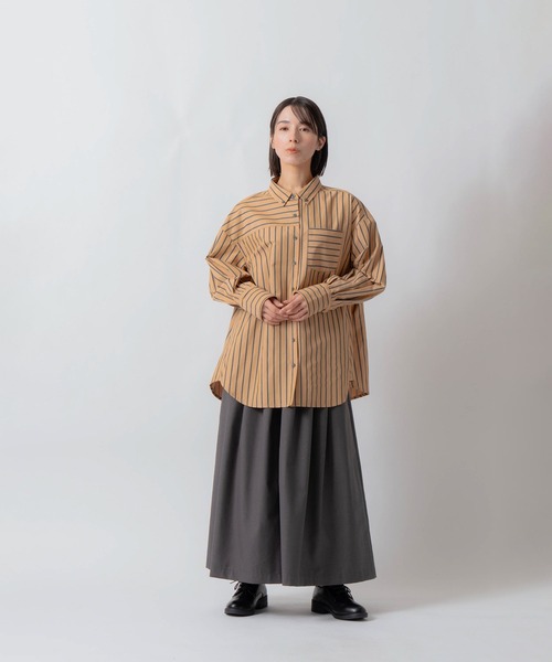 Kelen(ケレン)の「「KELEN / ケレン」釦ダウンデザインストライプシャツ(シャツ/ブラウス・レディース・サックスブルー/ベージュ/ライトベージュ・S/M)」の9枚目の写真