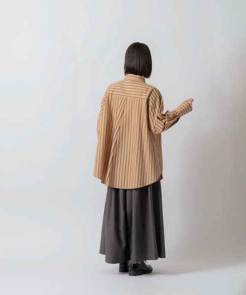 Kelen(ケレン)の「「KELEN / ケレン」釦ダウンデザインストライプシャツ(シャツ/ブラウス・レディース・サックスブルー/ベージュ/ライトベージュ・S/M)」の13枚目の写真