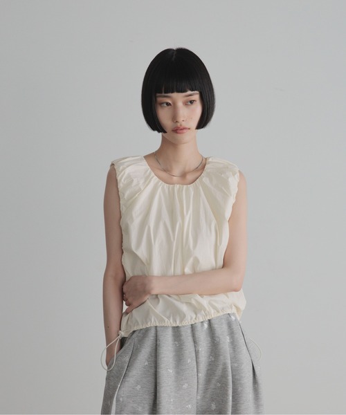 LOWRYS FARM(ローリーズファーム)の「2WAYバルンノースリーブ 1049041(シャツ/ブラウス・レディース・グリーン/ブラック/ホワイト・FREE)」の14枚目の写真