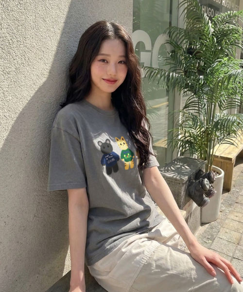 NOTUSUAL(ノットユージュアル)の「NUSL アニマルズ オーバーサイズ ピグメント 半袖Tシャツ 5カラー(Tシャツ/カットソー・レディース・チャコールグレー/スカイブルー/チャコール/ベージュ/グリーン・SMALL/MEDIUM/LARGE/X-LARGE)」の6枚目の写真