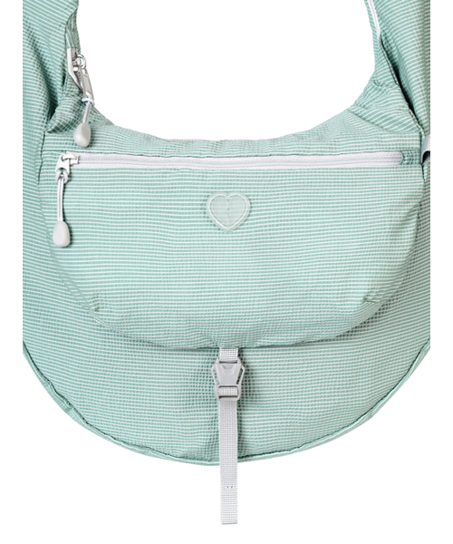 FENNEC（フェネック）の「AIRY SLING BAG - MINT（ショルダーバッグ・レディース・その他・FREE）」の6枚目の写真
