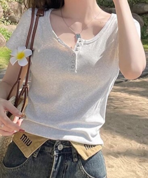 NANEA(ナネア)の「リングドットヘンリーネックT(Tシャツ/カットソー・レディース・グレー/ブラック/ホワイト・LARGE/MEDIUM)」の7枚目の写真