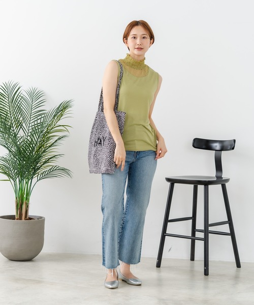 fort point(フォーポイント)の「【C-FORTPOINT/フォートポイント】【上品なハイネックデザインが大人可愛い!】レース切り替えタンクトップ 首元カバー レイヤード 上品 華やか カジュアル フェミニン 通気性(タンクトップ・レディース・チャコールグレー/イエロー系その他/アイボリー/ブラック・FREE)」の12枚目の写真