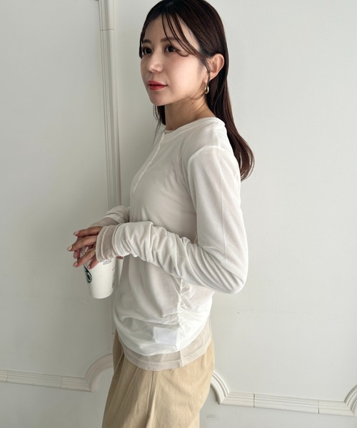 MYMOOD.(マイムード)の「1枚でサマになる♪配色ネットレイヤードトップス 単品使い可能(Tシャツ/カットソー・レディース・ブラウン/ブラック/ネイビー/アイボリー・FREE)」の15枚目の写真