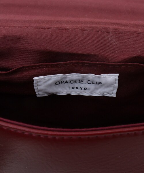 OPAQUE.CLIP(オペークドットクリップ)の「【2WAY】メタルバーデザイン合皮ミニショルダーバッグ(ショルダーバッグ・レディース・ブラック/アイボリー/ボルドー・00)」の16枚目の写真