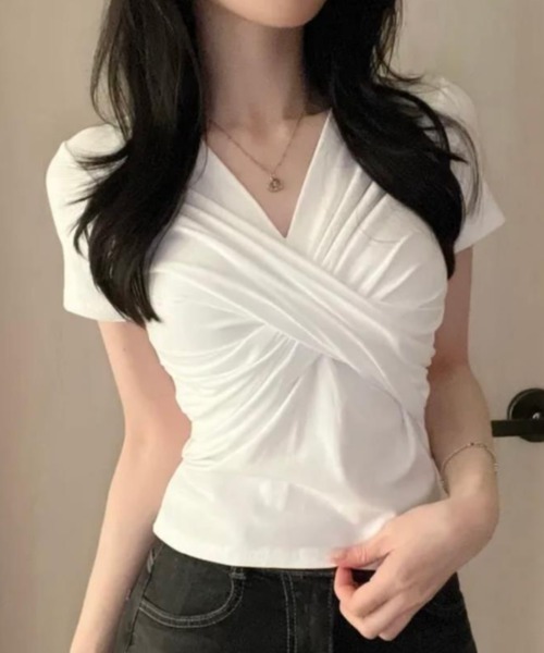 semplice(センプリチェ)の「Tシャツ【韓国ファッション】(Tシャツ/カットソー・レディース・ホワイト/ベージュ/ブラック・F)」の1枚目の写真