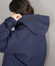FRED PERRY（フレッドペリー）の「【WEB先行予約】[FRED PERRY/フレッドペリー] 別注 パデッド フード刺繍シェルジャケット（ブルゾン）」