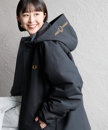 FRED PERRY（フレッドペリー）の「【WEB先行予約】[FRED PERRY/フレッドペリー] 別注 パデッド フード刺繍シェルジャケット（ブルゾン）」