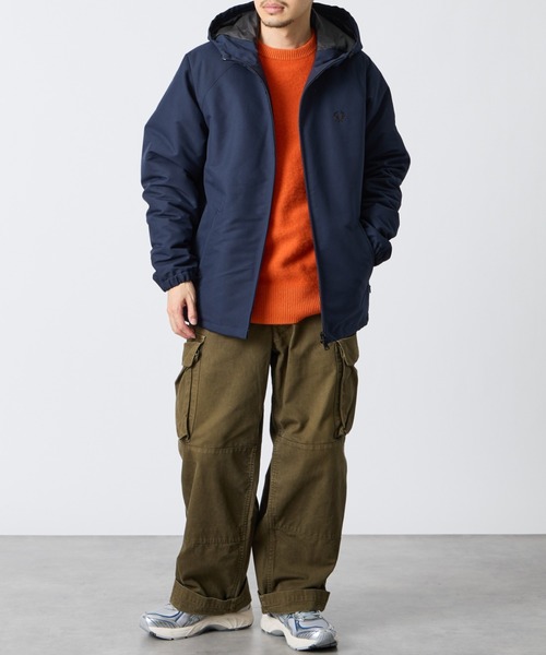 FRED PERRY（フレッドペリー）の「【WEB先行予約】[FRED PERRY/フレッドペリー] 別注 パデッド フード刺繍シェルジャケット（ブルゾン・レディース・ネイビー/ダークグリーン/ブラック・XL/M/L/S）」の14枚目の写真