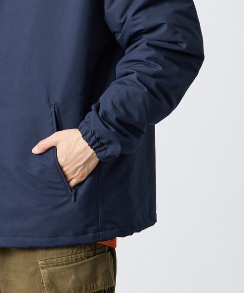 FRED PERRY（フレッドペリー）の「【WEB先行予約】[FRED PERRY/フレッドペリー] 別注 パデッド フード刺繍シェルジャケット（ブルゾン・レディース・ネイビー/ダークグリーン/ブラック・XL/M/L/S）」の21枚目の写真