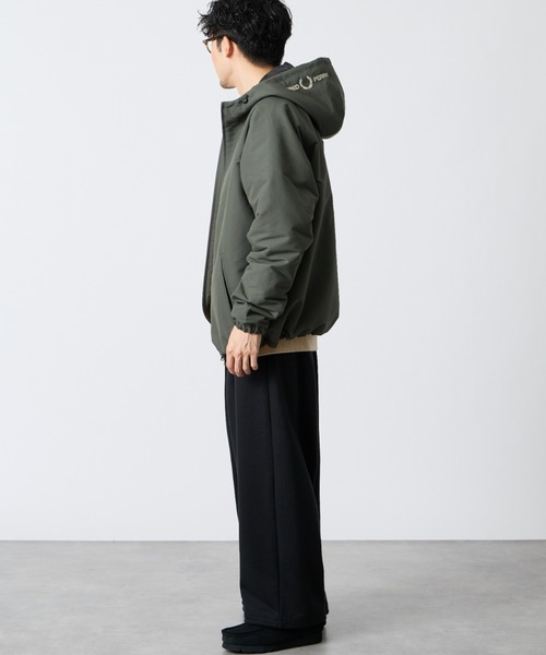 FRED PERRY（フレッドペリー）の「【WEB先行予約】[FRED PERRY/フレッドペリー] 別注 パデッド フード刺繍シェルジャケット（ブルゾン・レディース・ネイビー/ダークグリーン/ブラック・XL/M/L/S）」の4枚目の写真