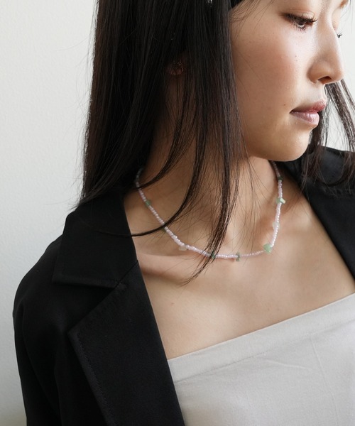 Kotoe(コトエ)の「【UNISEX】 ストーン調 ガラスビーズチョーカー(チョーカー・レディース・ピンク/グリーン/ストーン/パープル/マルチ/ブラウン/ブラック・FREE)」の11枚目の写真