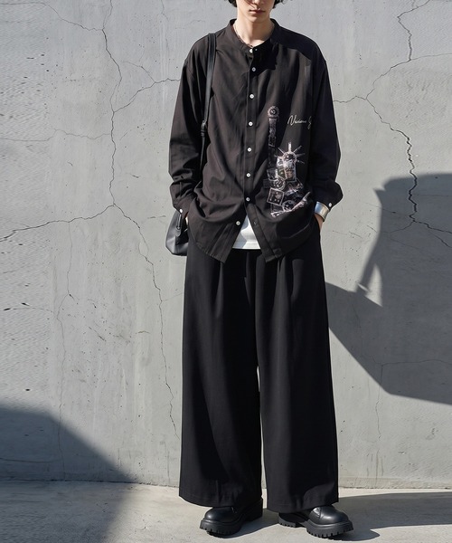 antiqua(アンティカ)の「アートプリント シャツ(シャツ/ブラウス・レディース・ホワイト/ブラック・ONESIZE)」の4枚目の写真